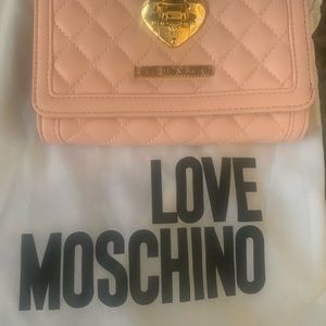 Love Moschino wallet, never used.